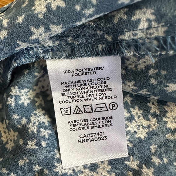 NWT LOFT Blue White Floral Blouse S - Picture 11 of 11